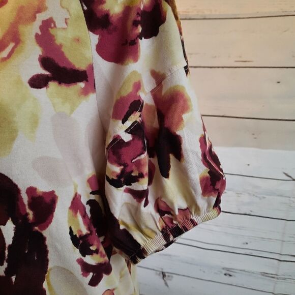 2/$20 SIMPLY VERA WANG Top - Picture 7 of 9